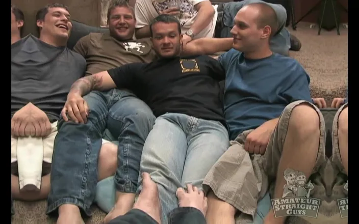 Jay's Amateur Straight Guys: Straight Guy Orgy!