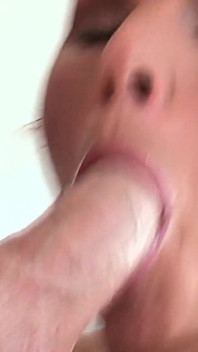 Hermosa penetrada en la escena 3_sexy rubia culona Kathy Anderson follando con sus bragas puestas