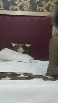 Fantasi Riya Memberikan Blowjob kepada teman lelaki India Selatan