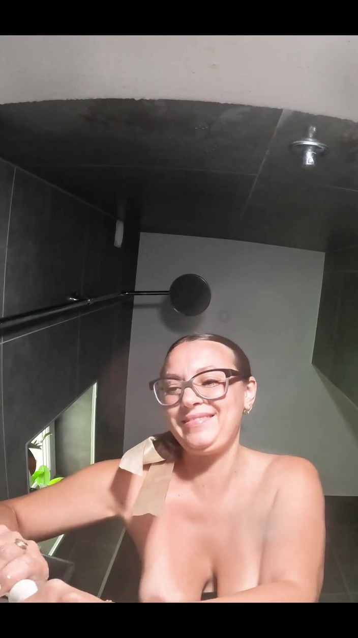 Crypto Mommy: Podívejte se na cool a žhavá tajemství, která má toaleta skrývá.