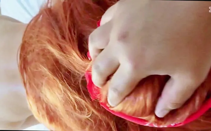 Mar del sexo: A Redhead Latina with a Big Ass Sucks My Cock