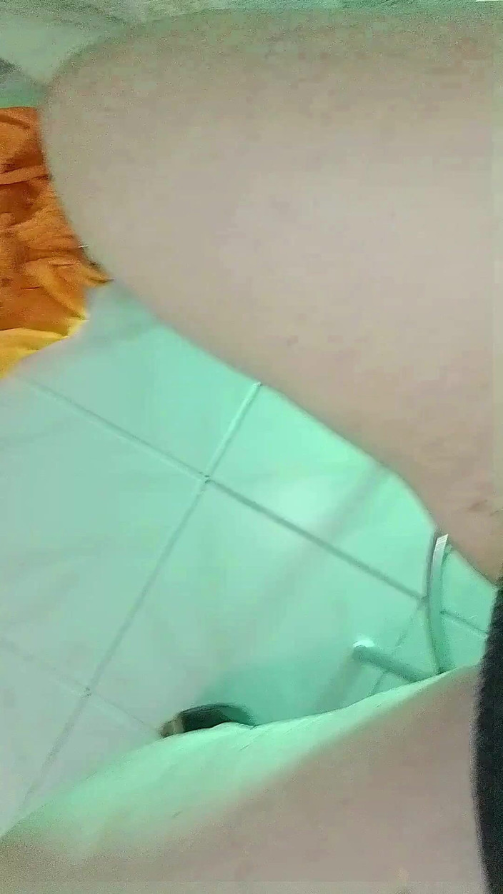 UtopianHumor507: 大きなお尻で、結局セックスをしました。