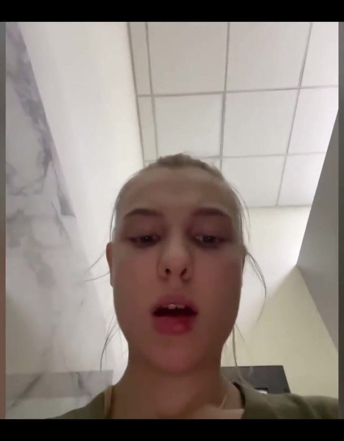 JuiceLussie: Första gången knullar analt offentligt