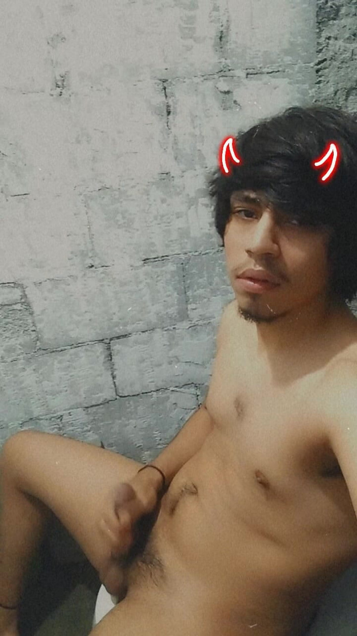 AlexAlejandro13: 화장실에서의 멋진 순간