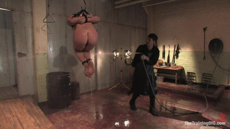 The Training of O by Kink: L’entraînement de Dia Zerva, jour 3