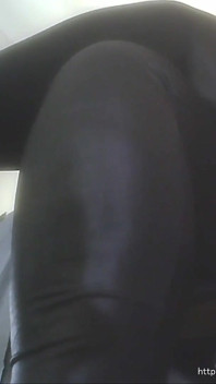 Sexy beine in meiner Thight lederhose 1.