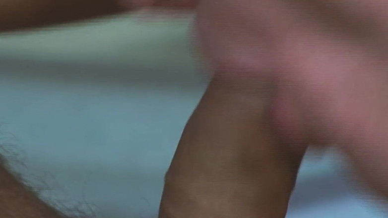 SEXUAL SIN GAY: Jacuzzi Guys Scene-2_gay rakan sekerja menghisap zakar antara satu sama...