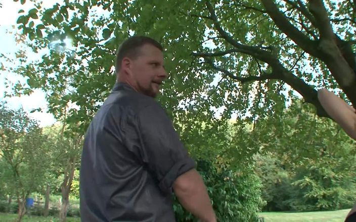 BDSM Deutschland: Trójkąty na zewnątrz bdsm