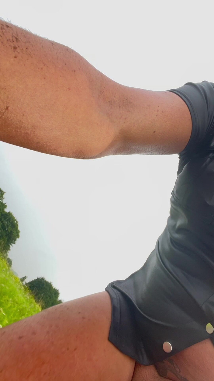 Benb Studio: Naked Cycling