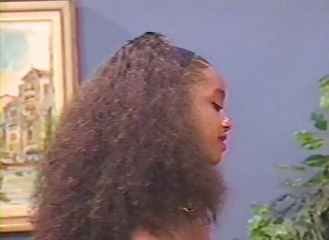 Black Jass: Nubian sekretářka je análně ošukaná jejím šéfem