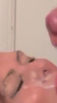 Ashlynn Gets a Facial