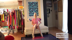 HookUp HotShot-BTS: Bts - शर्मीली Jessie Saint को ब्रायन गोज़लिंग की चुदाई की लत है!