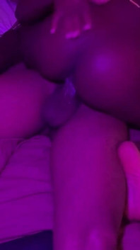 Nadržená ebenová teen cowgirl jízda na mém sexy bbc péro kundička kape mokrá POV část 2