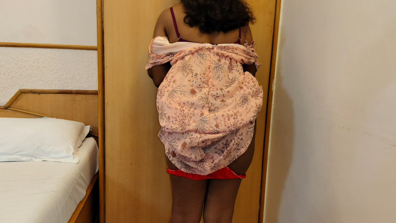 Inba: Housewife Aunty