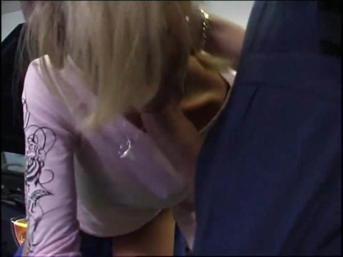 Vintage megastore: Üniversite otobüsünde şenlikli