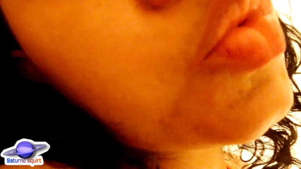 Saturno Squirt: Titano anální stříkání s Gonzem, foot fetiš, sexy prádlo a...