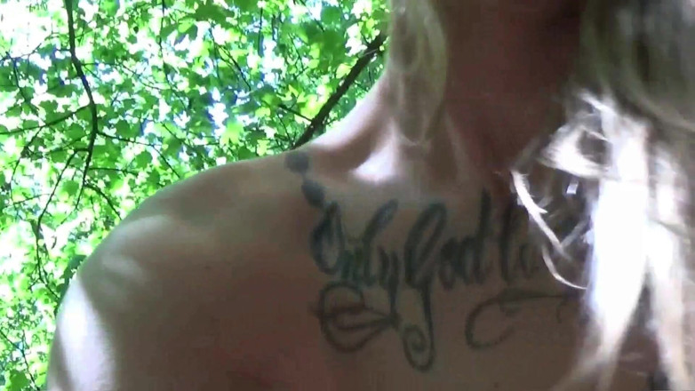 Melody Pleasure: Na pěkný horký letní den melodie potěšení a cheffie jít...