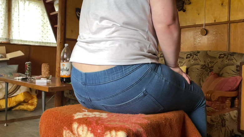 BeachBallsDuo: 청바지에 20발 이상의 발롱을 박살내는 Bigbootylucy! 슬로우모 카메라 2대