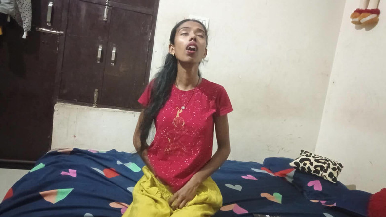 Truefuker: Hintli kadın kayınpederini öptü ve onun da emdi