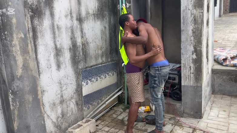 Chief_daddyy: Thợ sửa máy phát điện