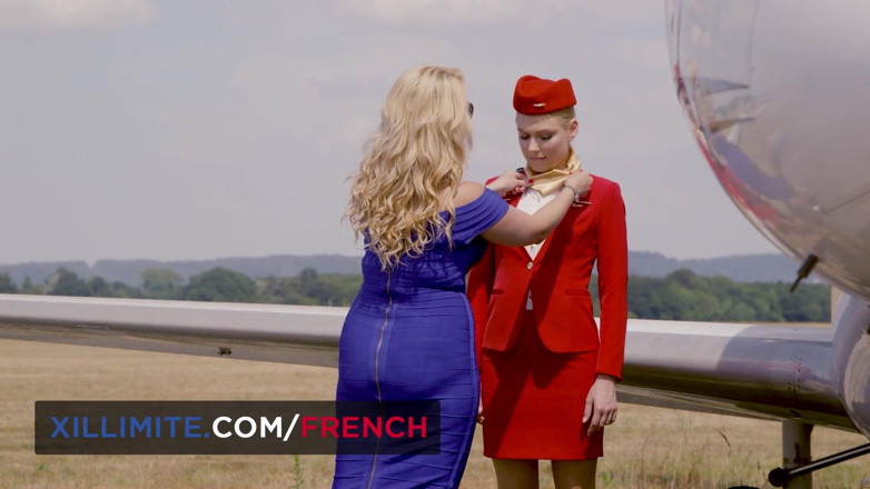 French girls at work: เย็ดร้อนแรงในเครื่องบินส่วนตัว