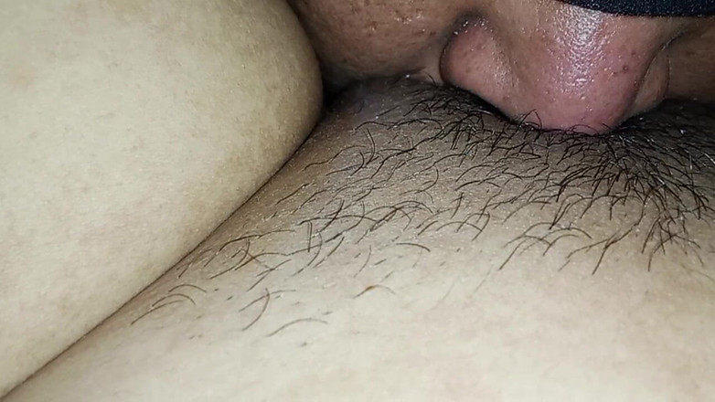 Babang endut: 熟女舔阴