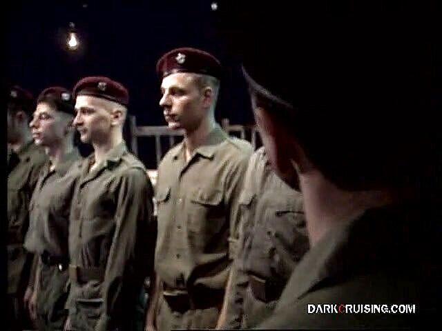 Cazzofilm: Används i armén