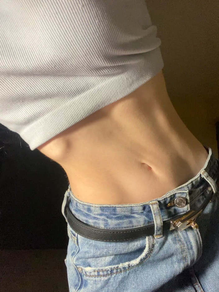 Princess Aisha: Bụng phẳng với cặp mông gợi cảm