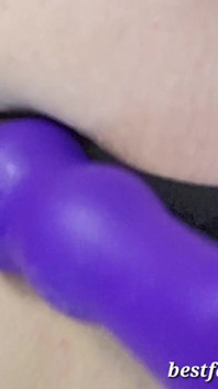 Terangsang dengan dildo kacau diri