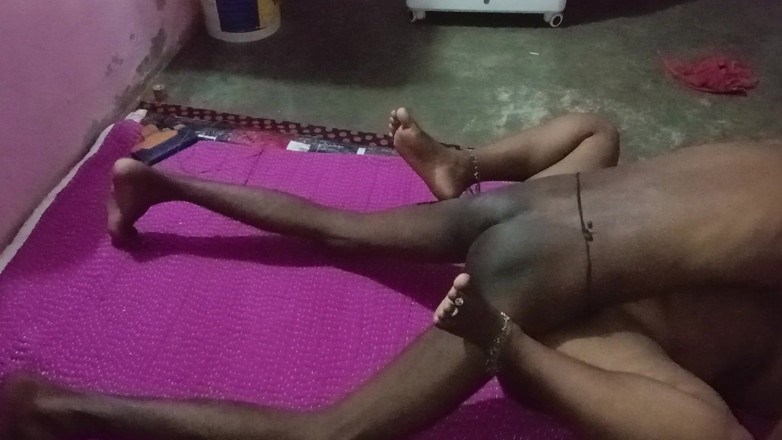 Sexy juli: Bhabhi lub Padosi Sex Video