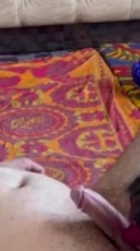 Linda novia se siente tímida cuando un chico toca sus tetas