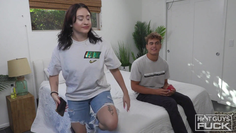 Hot Guys Fuck: 2025 Rizz! Najbardziej atrakcyjna college Jock pieprzy Latinę.