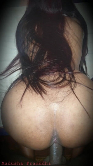 Tiyana: Sl evli kadının amının içinde daha fazla yarağa ihtiyacı var...