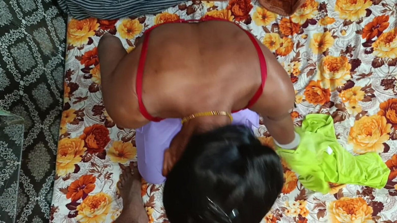 DesiFucker2130: Desi stiefbrudchen und jüngere verheiratete stiefschwester romantische porno-videos, stiefbruster-sex