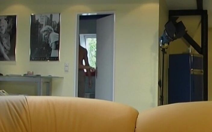 German's MILF: Toket ibu tiri jerman dientot habis-habisan