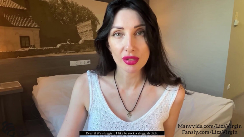 LizaVirgin: Sexy milfka sála přítele své nevlastní dcery