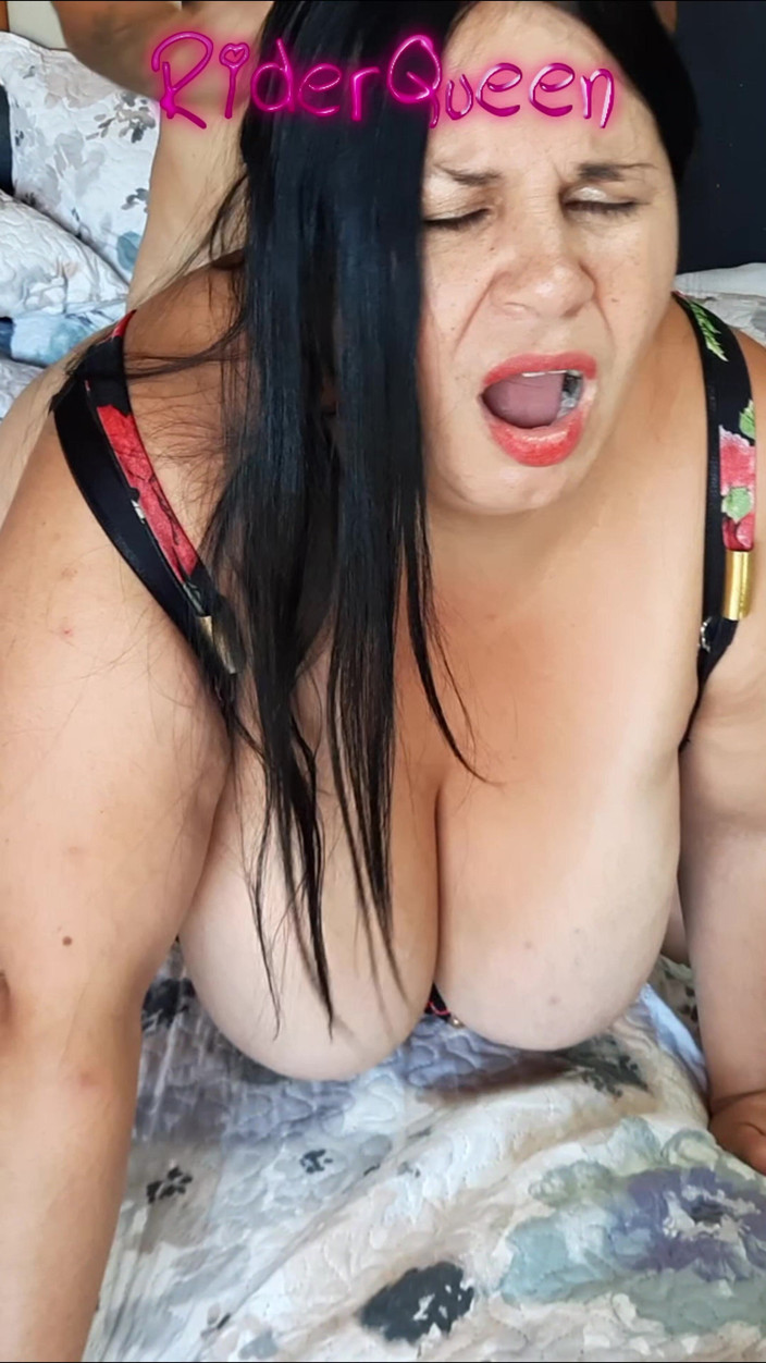 Riderqueen BBW Step Mom Latina Ebony: İri güzel kadın büyük göt şablonu
