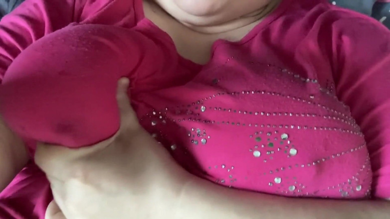 Real homemade BBW BBC porn: SSBBW brincando com meus mamilos com força