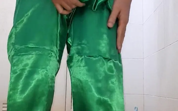 Naomisinka: Crossdresser masturbate and cum wearing shiny satin pajamas
