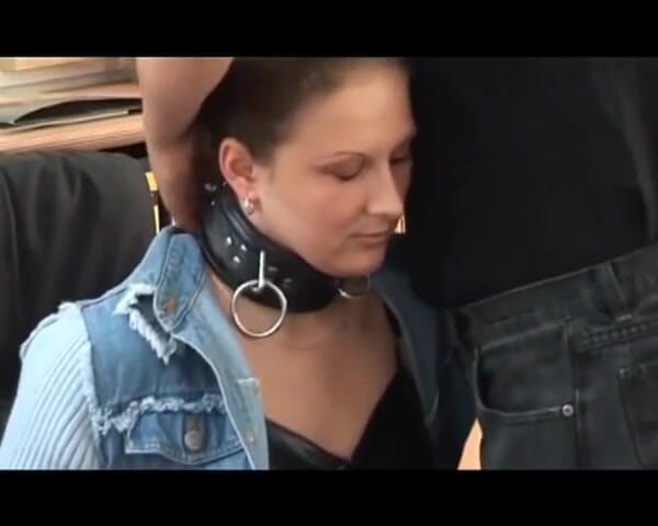 Deutsche XXX Filme: 縛られたドイツ人の女は激しくスパンキングされ、射精される前に激しくファックされました