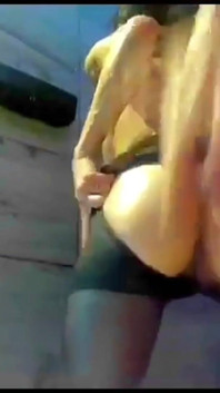 Pakaian pantat seksi