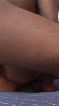 Międzyrasowe wideo z Brittany Angel młoda platynowa blond dziwka cieszy się trzymając twardego kutasa w swojej cipce