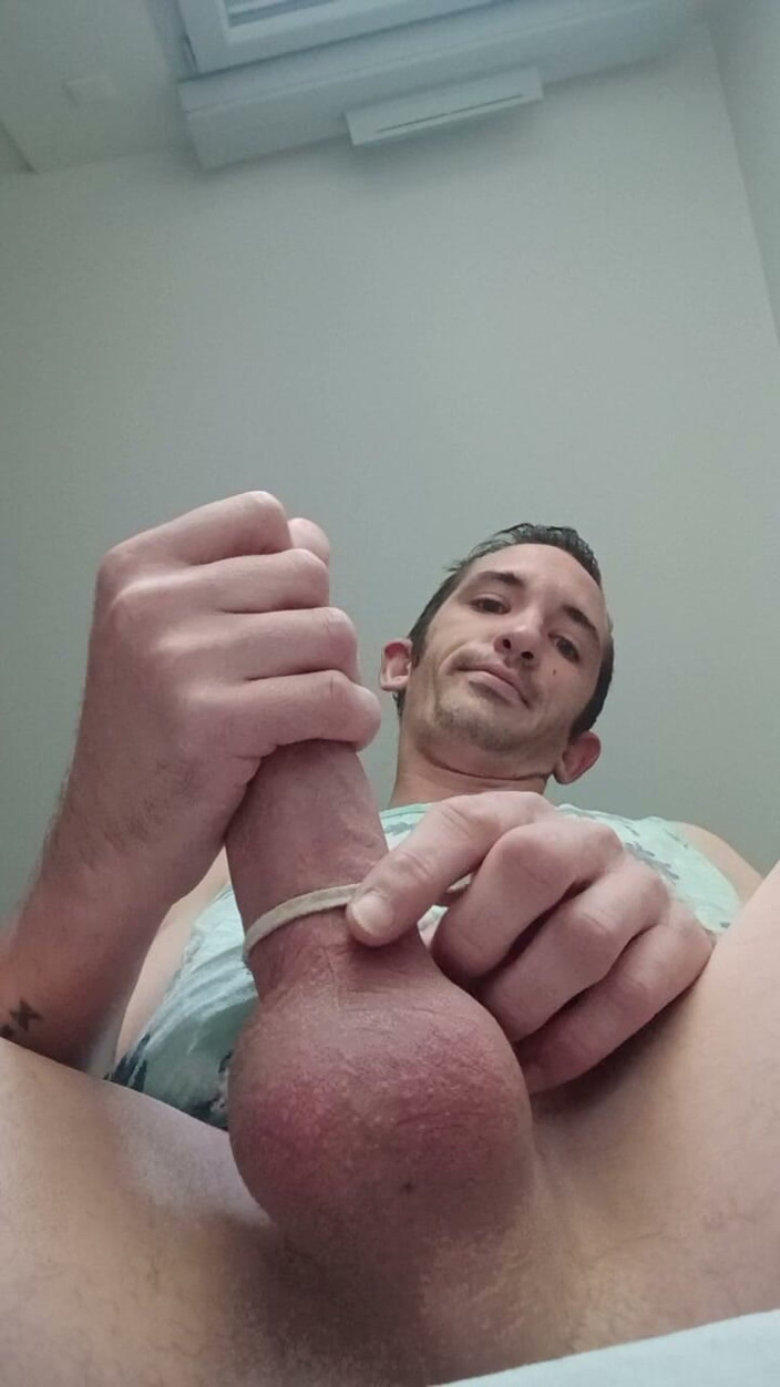 Alexis bondoux: Xxl Penis of a Young Guy with His Big Cumshot