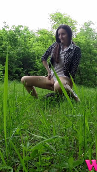 Skinny Girl Pee on a Rock and Wet the Grass in the Forest