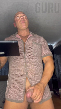 Mr. Guru: Solo wichsen, mr. guru bodybuilder papi