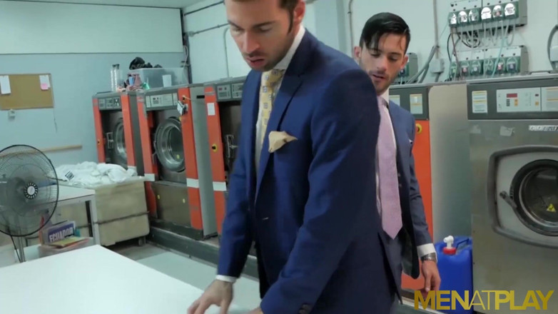 Menat Play: MENATPLAY - Le mec Andy Star et Dario Beck se font...