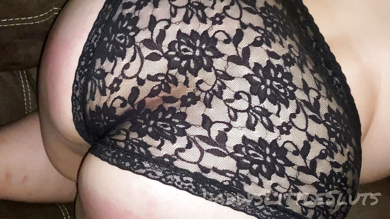 DaddysLittleSluts: Sla de kont van mijn vrouw - onderdanige slet