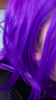 Raven succhia un cazzo succoso