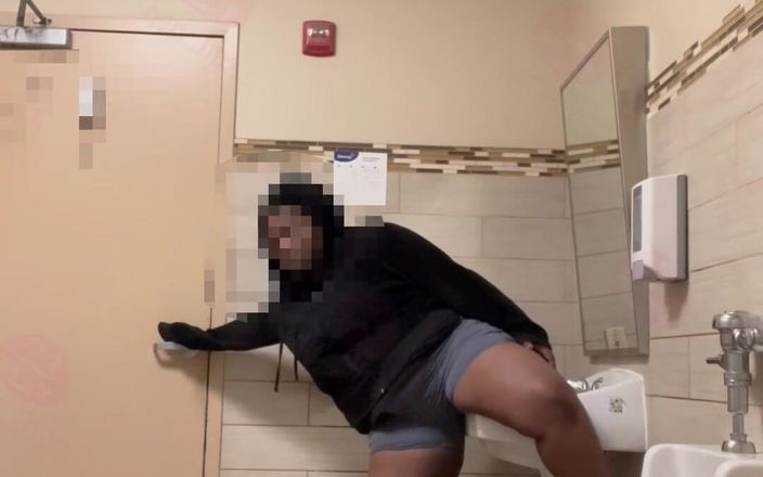 Anye Meshell: You Are Notallowed to Jerk off to This!