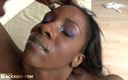 Black Keen: Jayna Lynn neemt een grote zwarte pik en krijgt sperma...